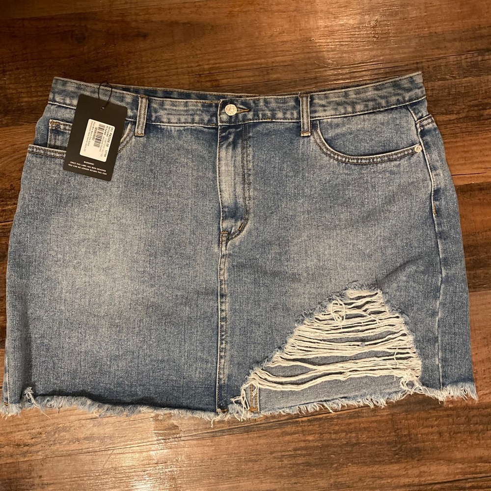 Size 18 Denim Skirt — PrettyLittleThing